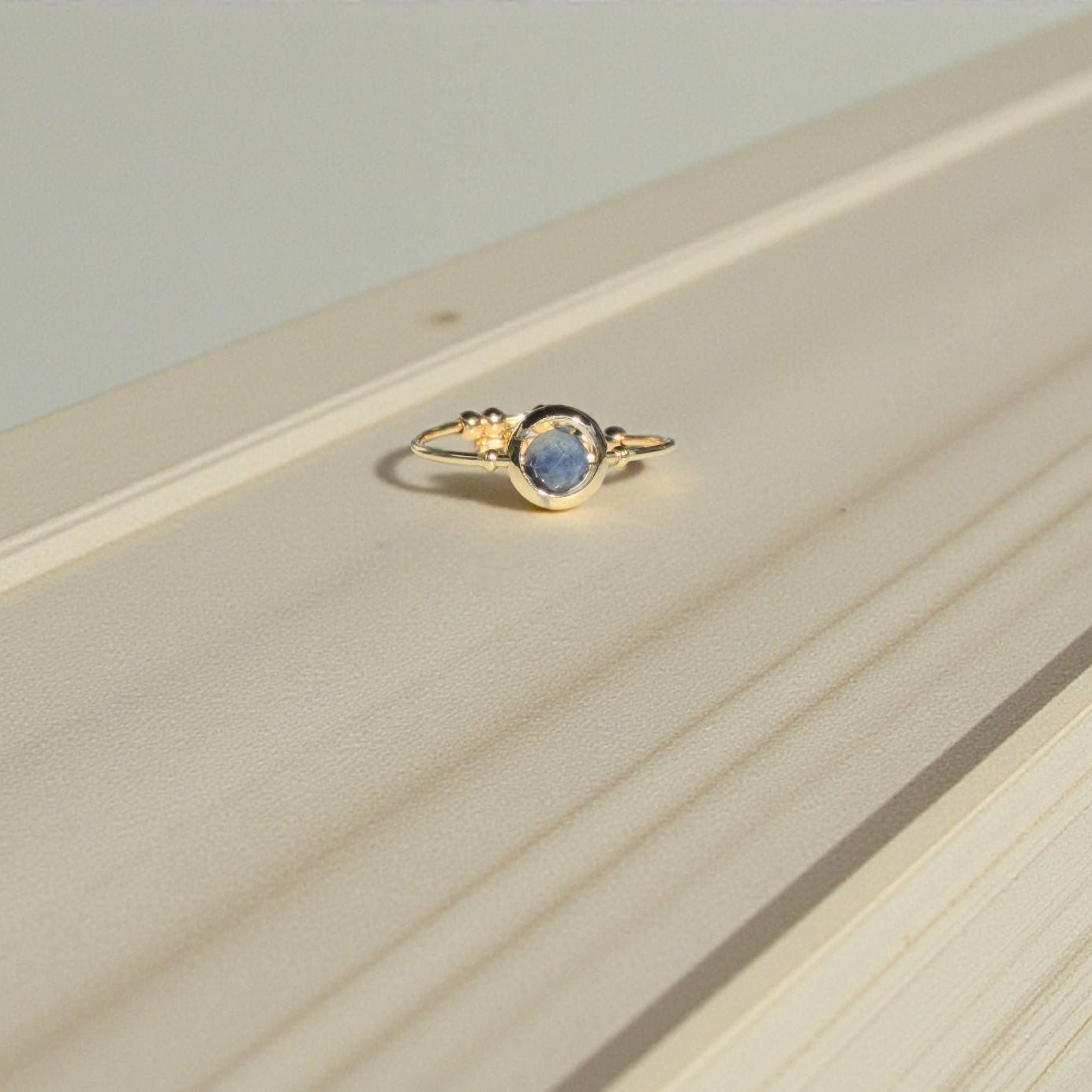 Blue Sapphire Gemstone Fidget Ring 10