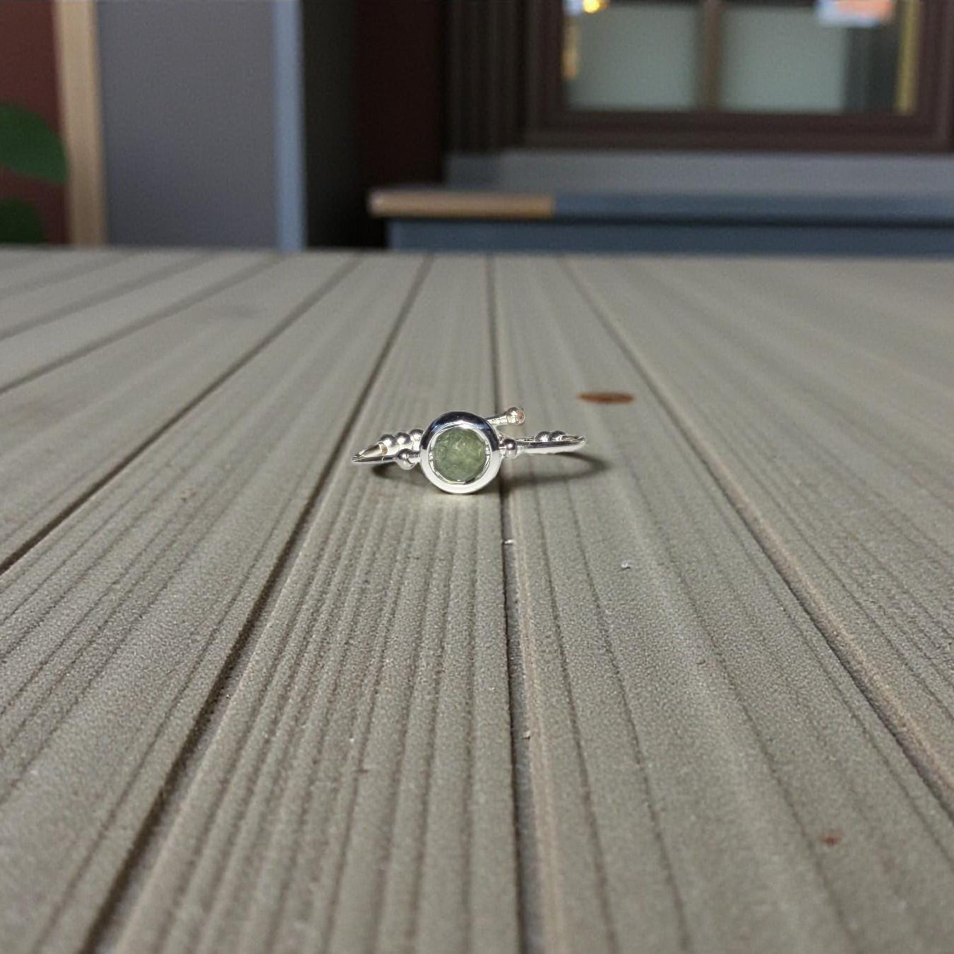 Green Apatite Gemstone Fidget Ring 01