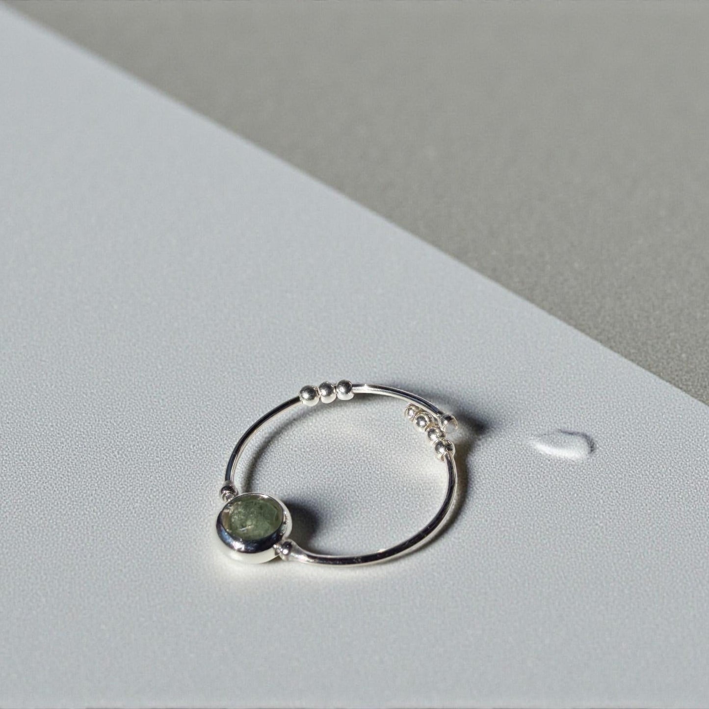 Green Apatite Gemstone Fidget Ring 08