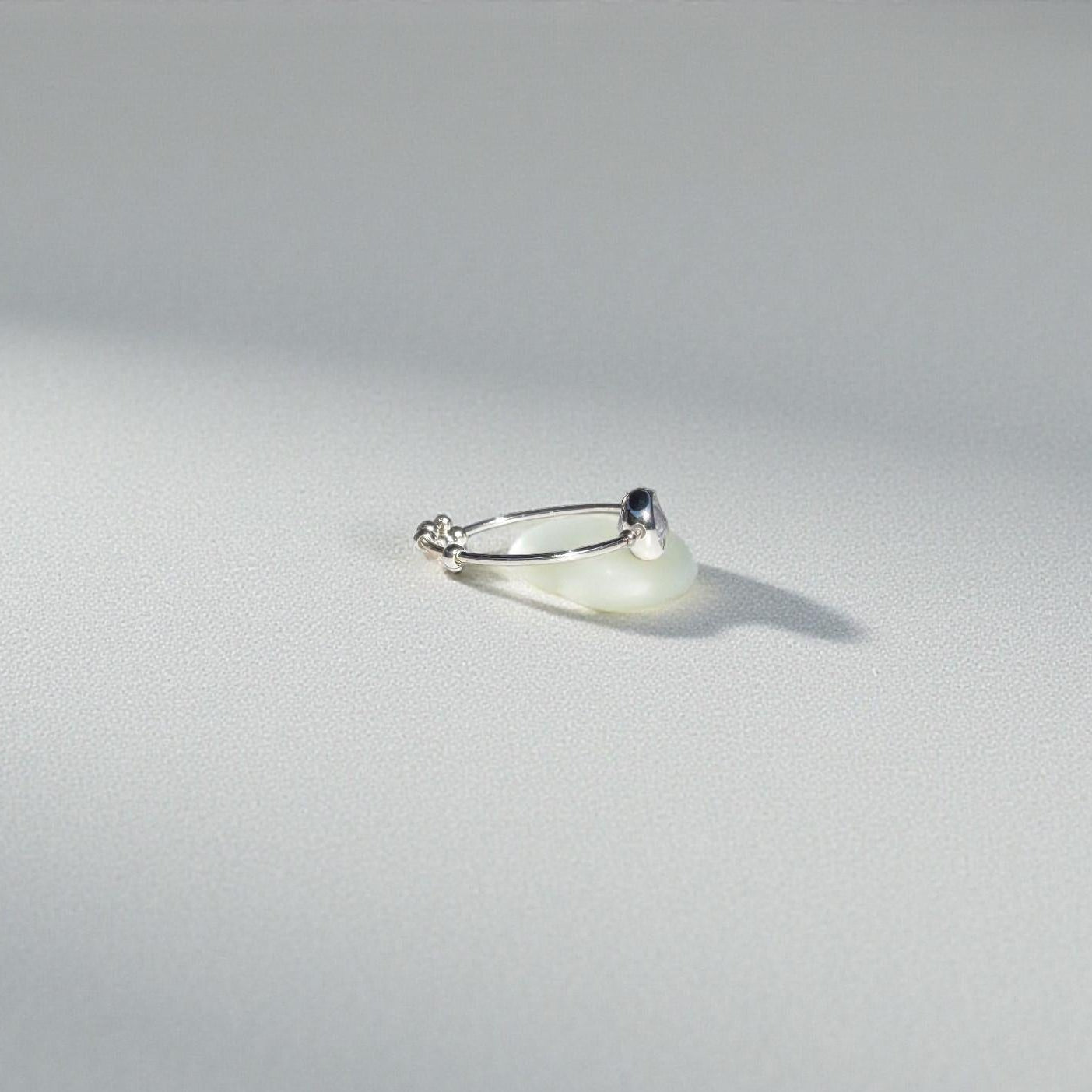 Iolite Gemstone Fidget Ring 02