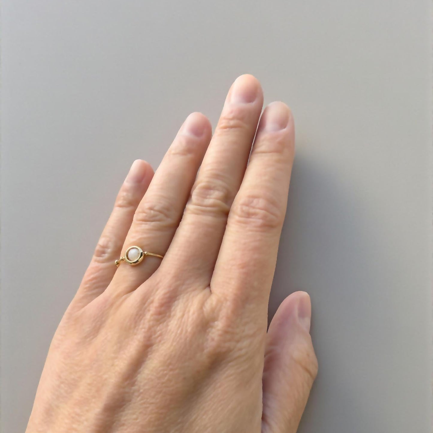 Moonstone Gemstone Stim Ring 03