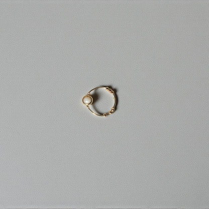 Moonstone Gemstone Stim Ring 06